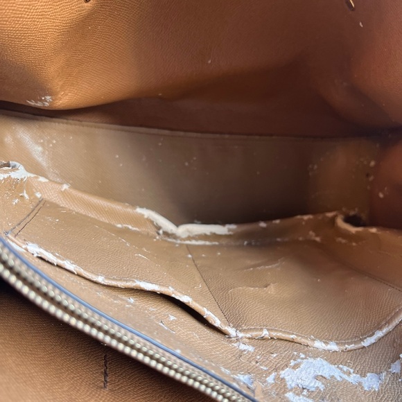 COACH Black Pebbled Leather Tote Bag-peeling inside - Picture 4 of 6